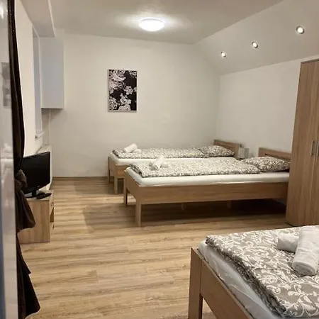 Bada Bing Plaza Apartamento Bratislava