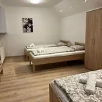 Bada Bing Plaza Apartmán